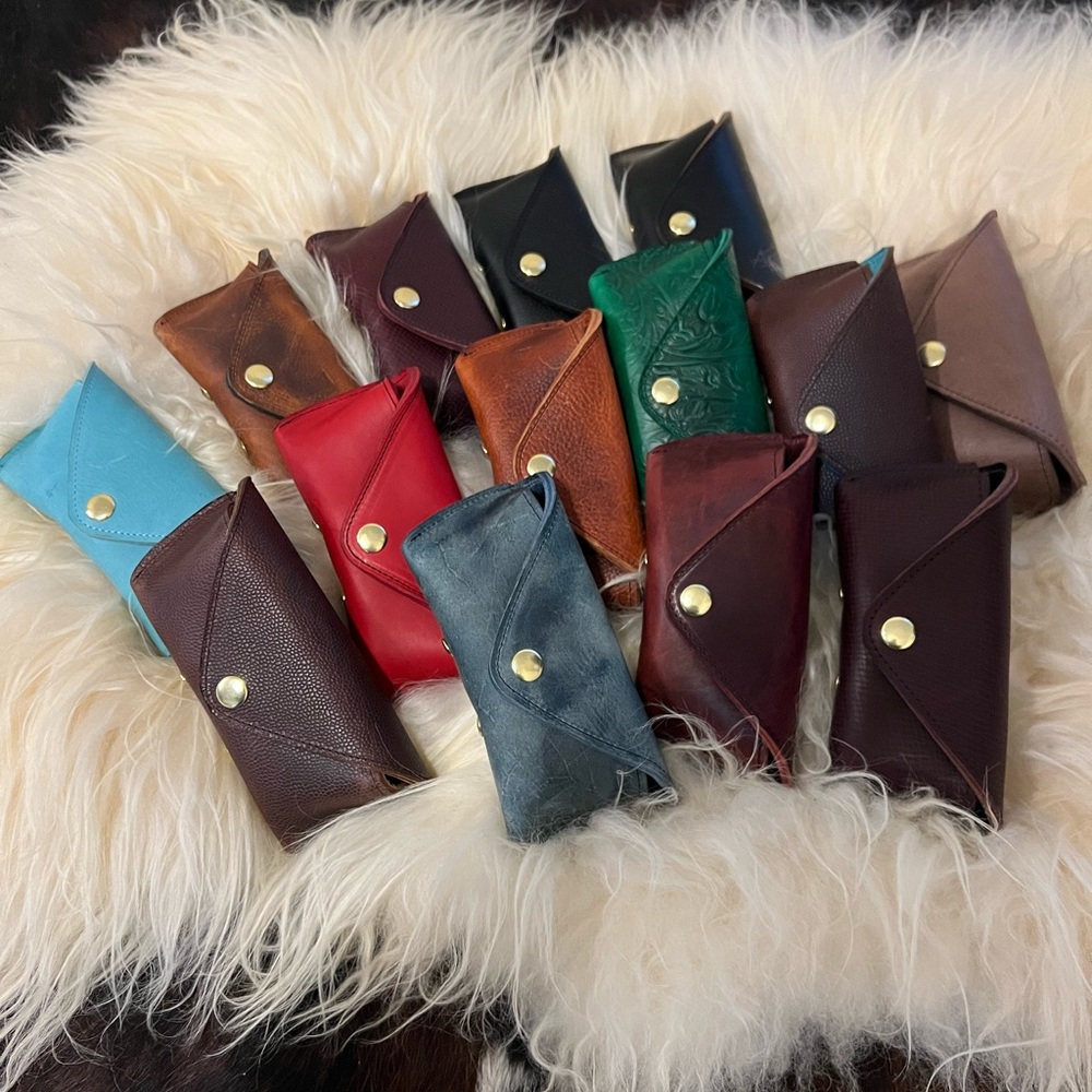 Luxury leather glasses case mystery grab